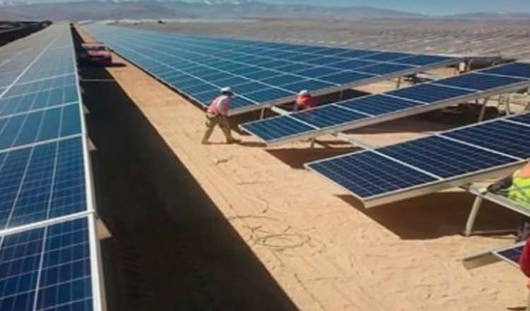 Acciona uruchamia 246 MW farmę PV w Chile