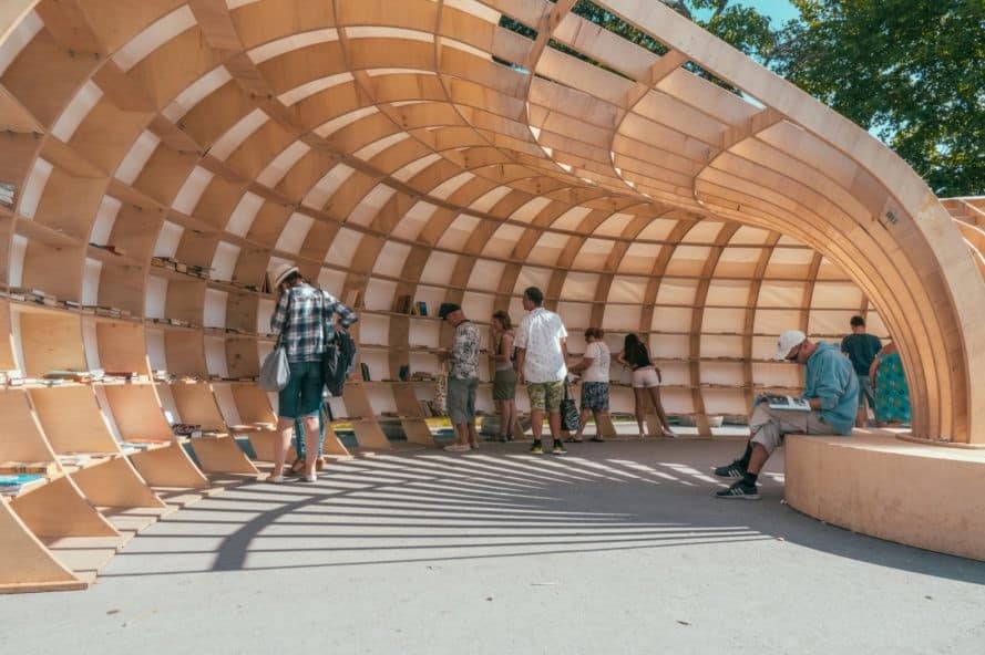 Rapana street library, Rapana library in Varna, Bulgaria street library, CNC milled pavilion, curvaceous timber pavilion, European Youth Capital, European Youth Capital funds, 3D modeled library