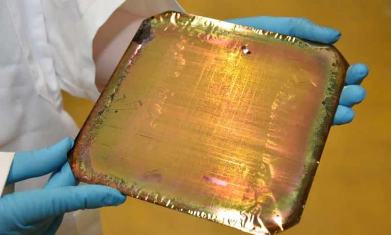 Silicon as a new storage material for the batteries of the future