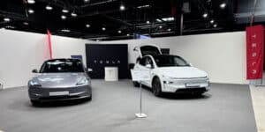 Problemy Tesli z Cybertruckiem i odpływ kadr. Czy Elon Musk osłabia swoją markę?